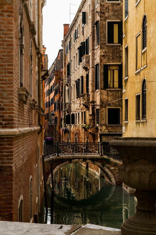 Luxury And Romantic Secret Escape In Venice! Venecia