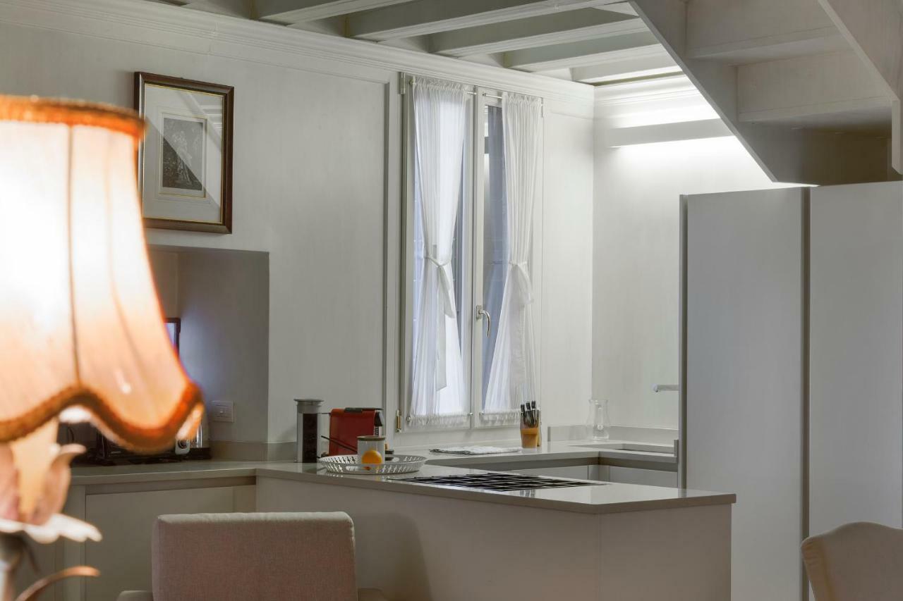 Luxury And Romantic Secret Escape In Venice! Apartament