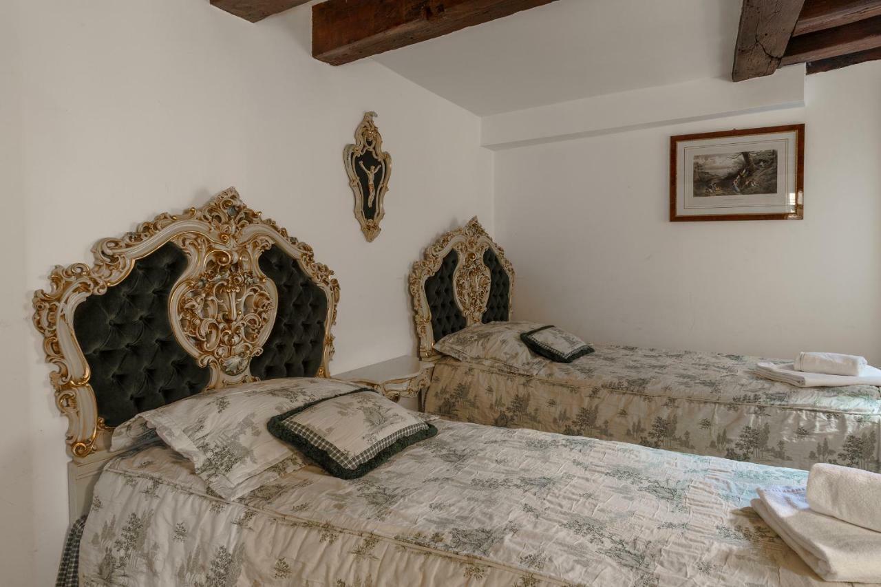Luxury And Romantic Secret Escape In Venice! Apartament